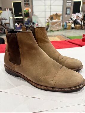 Nisolo Tan Leather Chukka Chelsea Boots